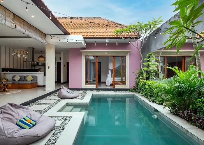 Villa Scarlet *